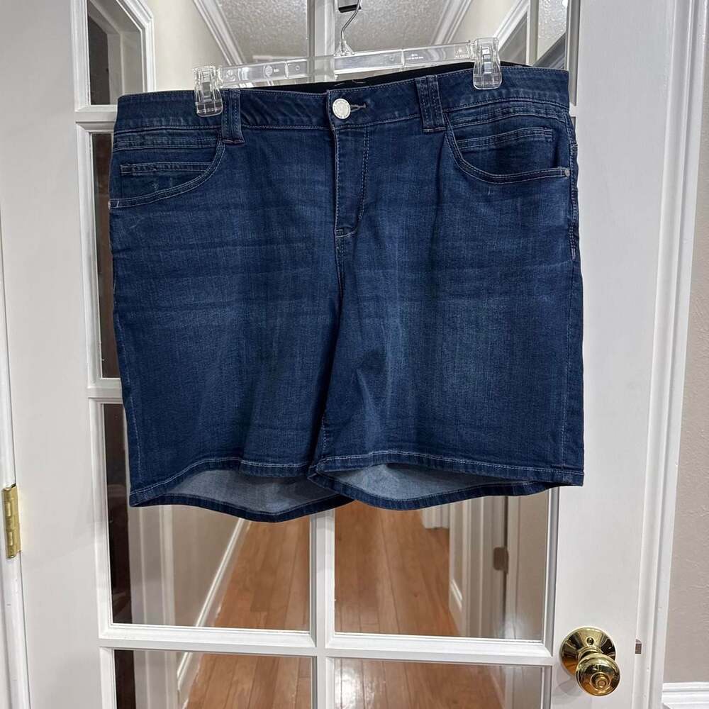 Democracy Ab-Solution Denim Shorts 20W Dark Wash